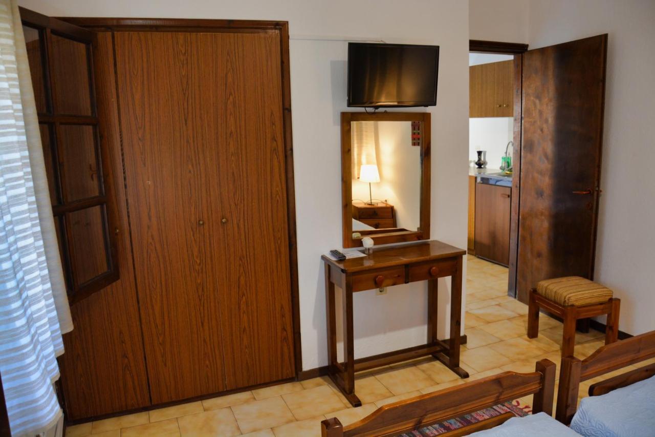 Papatzikos Traditional Guesthouse Neos Marmaras Bagian luar foto