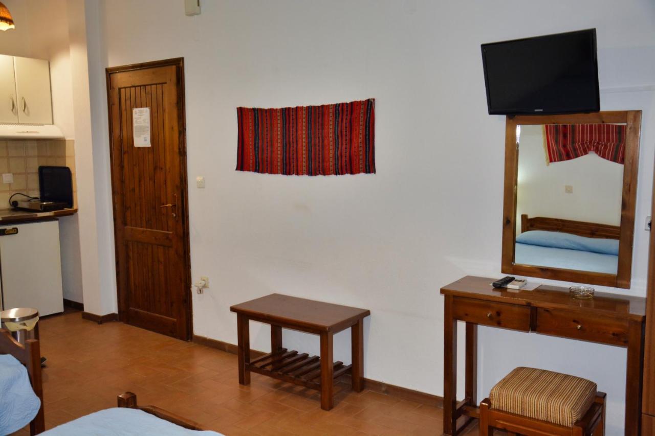 Papatzikos Traditional Guesthouse Neos Marmaras Bagian luar foto