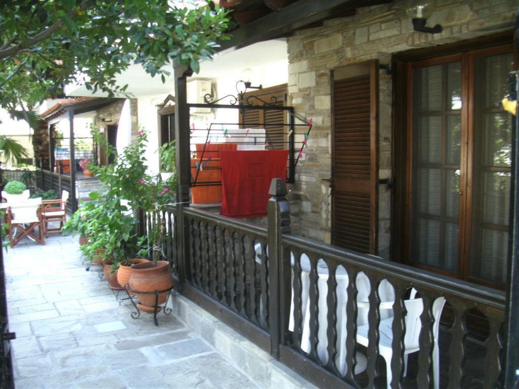 Papatzikos Traditional Guesthouse Neos Marmaras Bagian luar foto